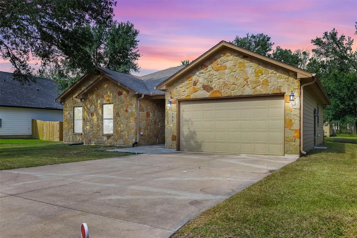 108 Pohakuloa Dr, Bastrop, TX 78602 - #1