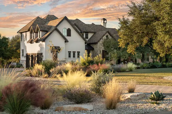 17600 Flagler Dr, Austin, TX 78738