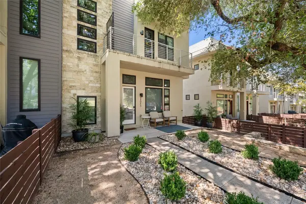 2804 S 5th St #A, Austin, TX 78704