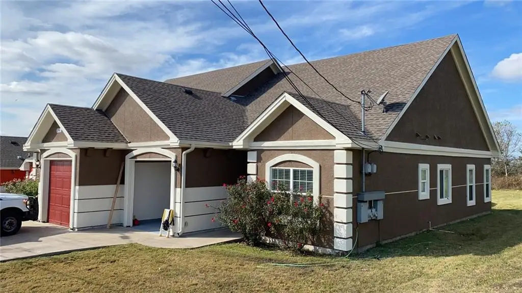 404 Mesa Dr, Del Valle, TX 78617 - #1