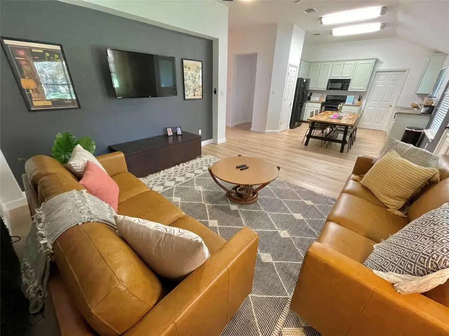 2004 Melissa Oaks Ln, Austin, TX 78744 - #2