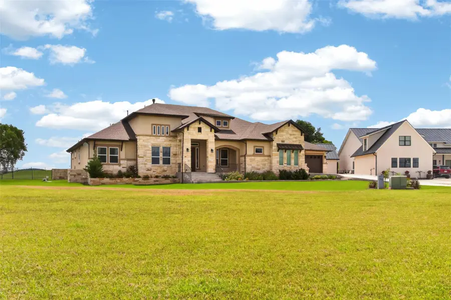 104 Far Meadow Dr, Kingsland, TX 78639 - #2