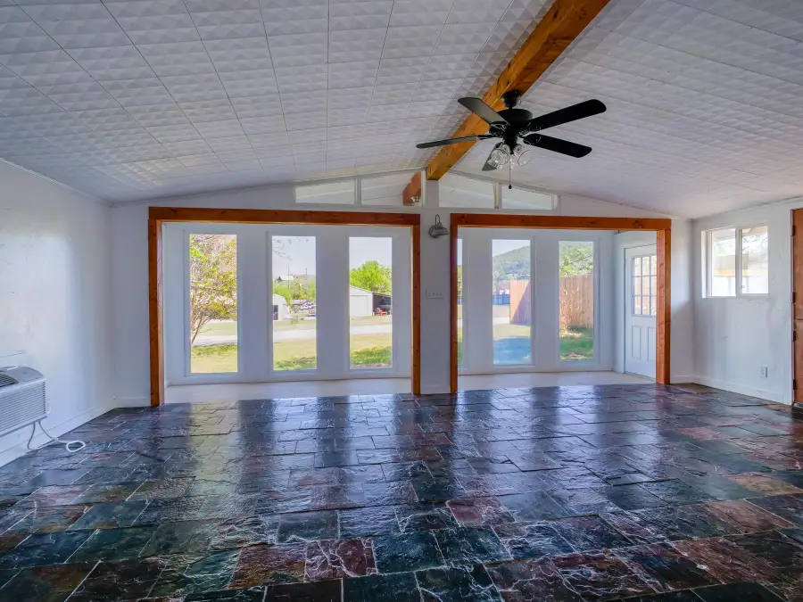 103 Chism St, Burnet, TX 78611 - #3