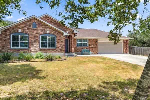 8 Stone Creek Cir, Wimberley, TX 78676