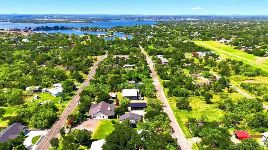 1303 Prairie Creek Rd, Granite Shoals, TX 78654 - #2