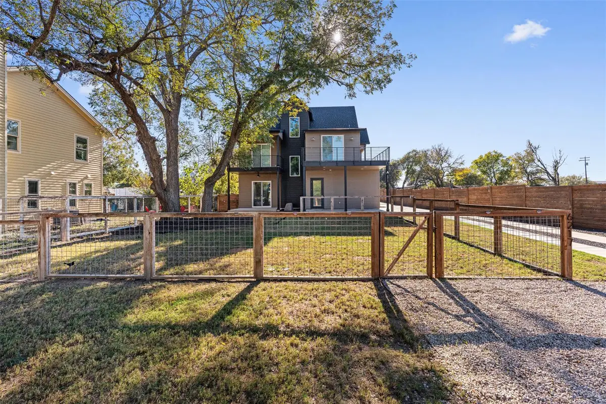 6217 Clovis St #A, Austin, TX 78741 - Image #1