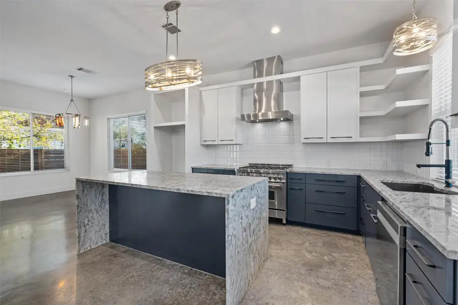 6217 Clovis St #A, Austin, TX 78741 - Image #3