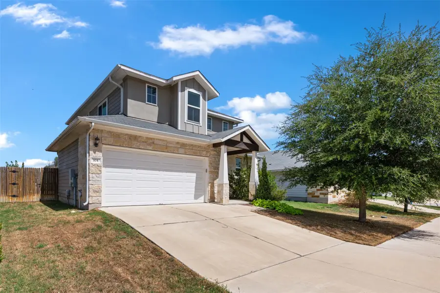 104 Cates Cv, Elgin, TX 78621 - #2