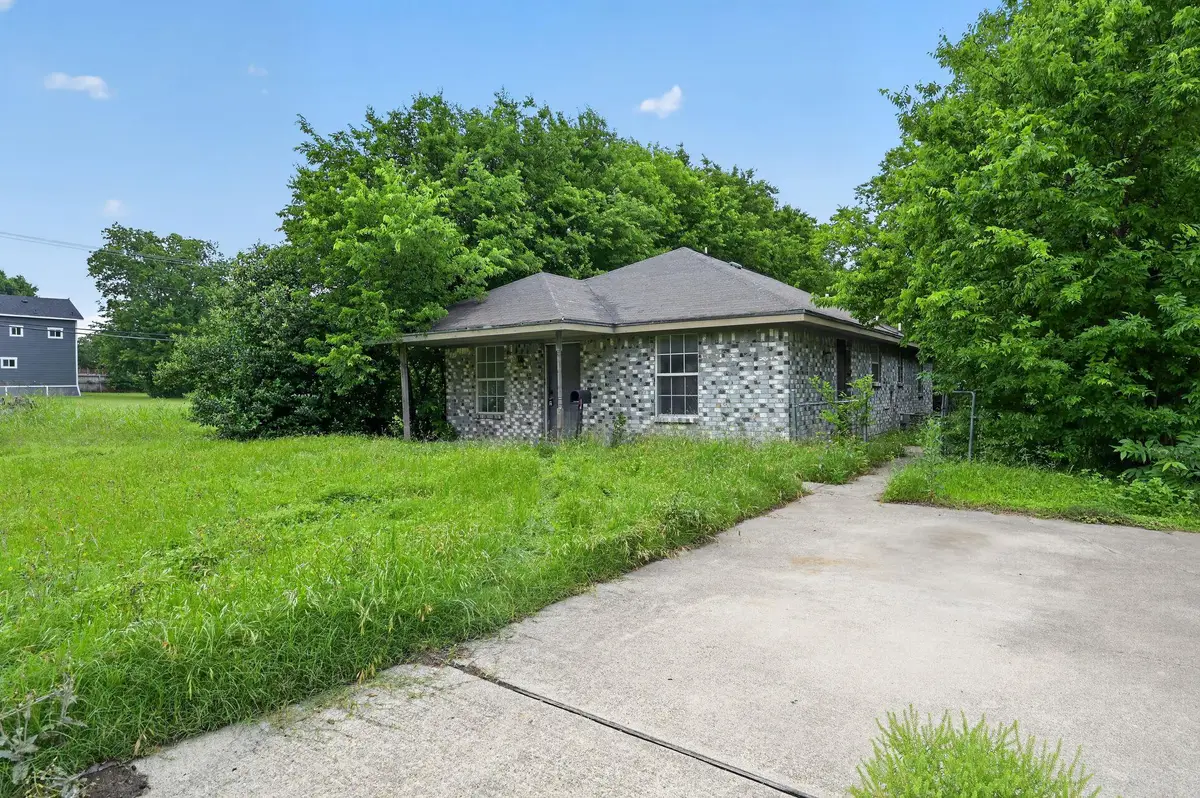 1003 S 4th St, Temple, TX 76504 - #1