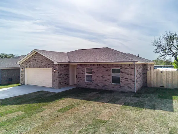 913 Blane Circle Cir, Lampasas, TX 76550