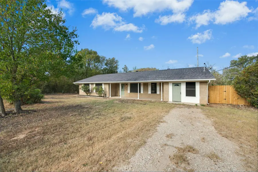 122 Blanket Flower Dr, Bastrop, TX 78602 - Image #2