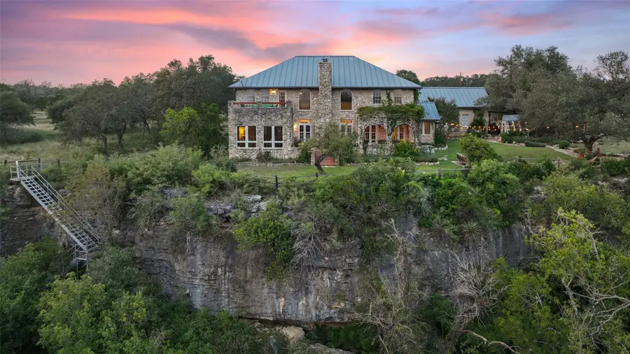 5229 Hupedo Ranch Rd, Spicewood, TX 78669 - Image #2