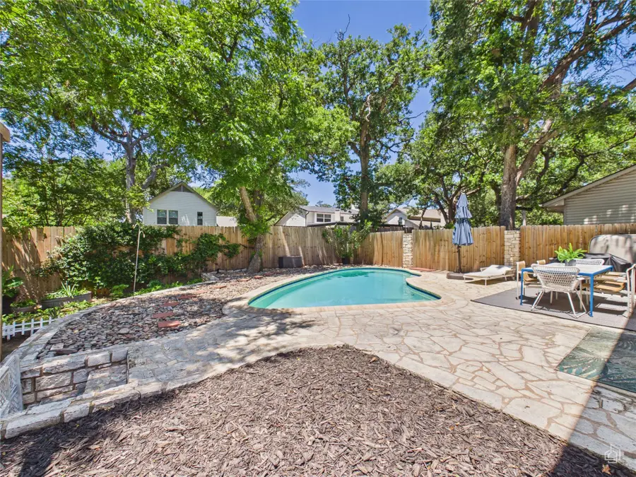 6503 Shiner St, Austin, TX 78729 - #3