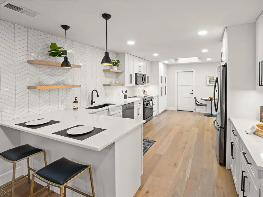 8138 Forest Mesa Dr, Austin, TX 78759 - #3