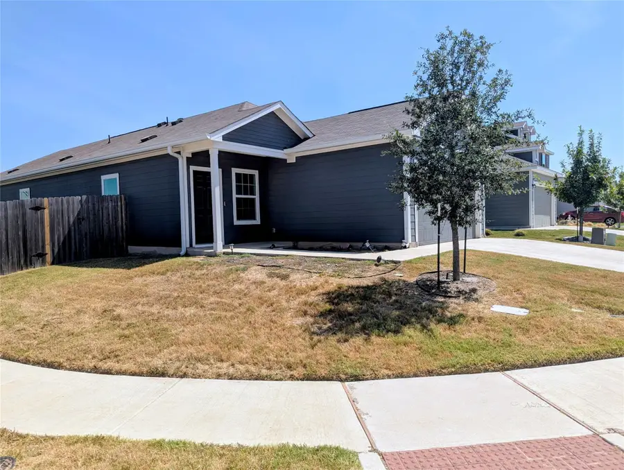 1112 Minnow Ln, Bastrop, TX 78602 - #2