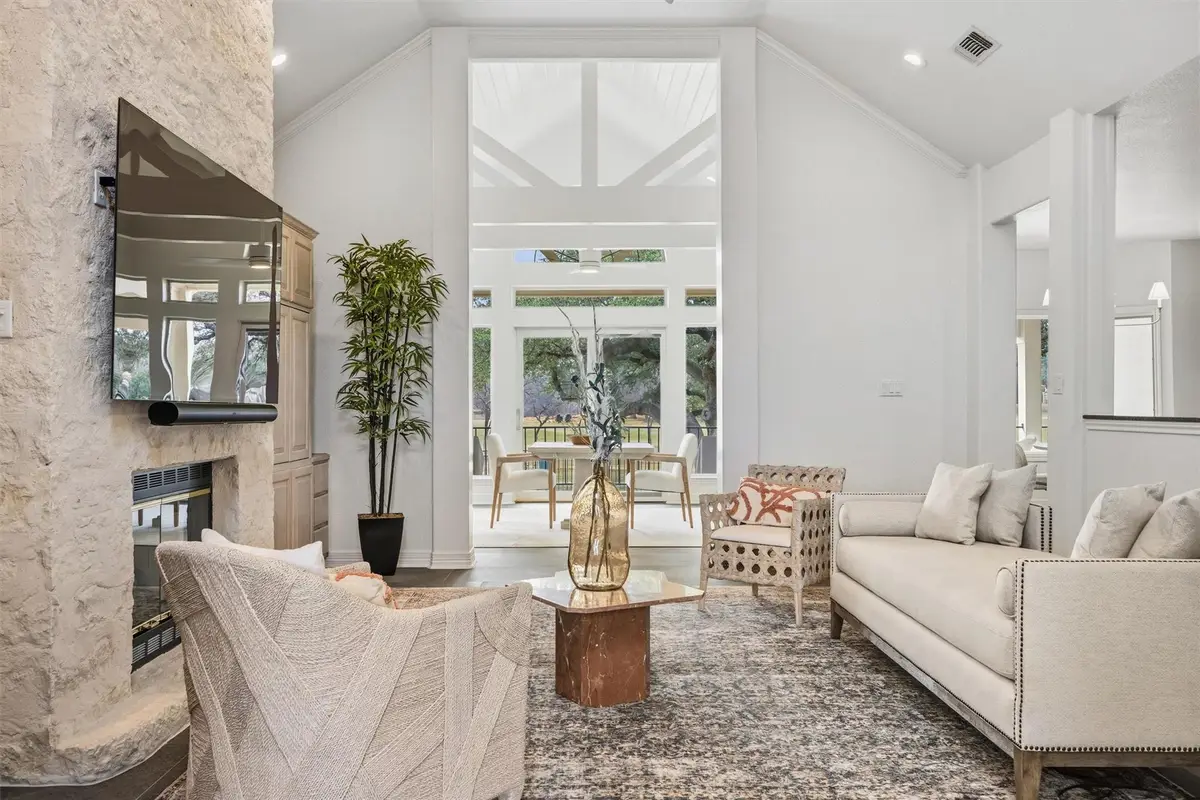 700 Shadow Hill Rd, Horseshoe Bay, TX 78657 - #1