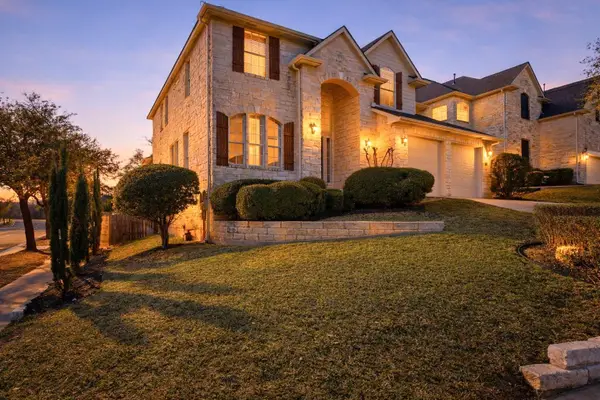 9400 Savannah Ridge Dr, Austin, TX 78726