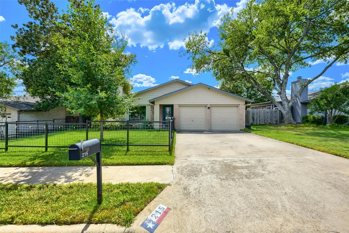 215 Cloudview Dr, Austin, TX 78745 - #1