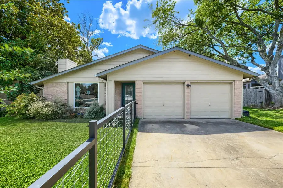 215 Cloudview Dr, Austin, TX 78745 - #2