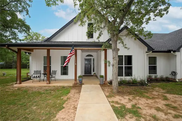 405 Woodlands Dr, Bastrop, TX 78602