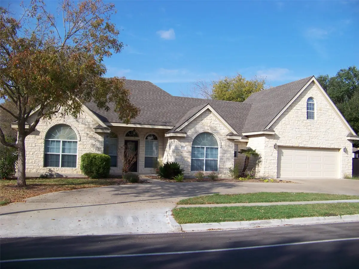 1400 T H Johnson Dr, Taylor, TX 76574 - Image #1