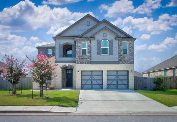 1604 Foxglove Dr, Lockhart, TX 78644