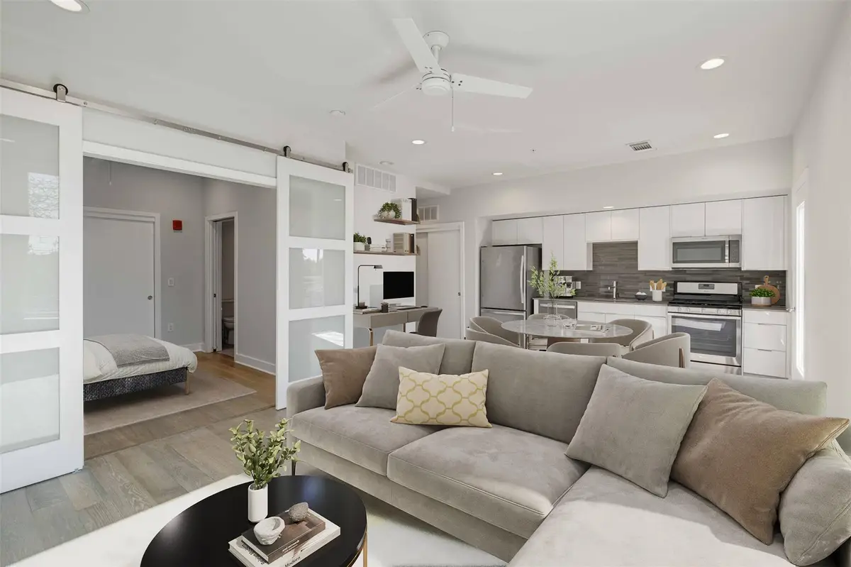 1800 E 4th St #205, Austin, TX 78702 - #1