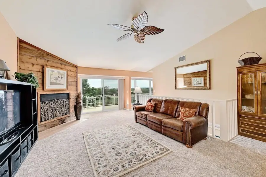 200 Full Moon #3, Horseshoe Bay, TX 78657 - #2