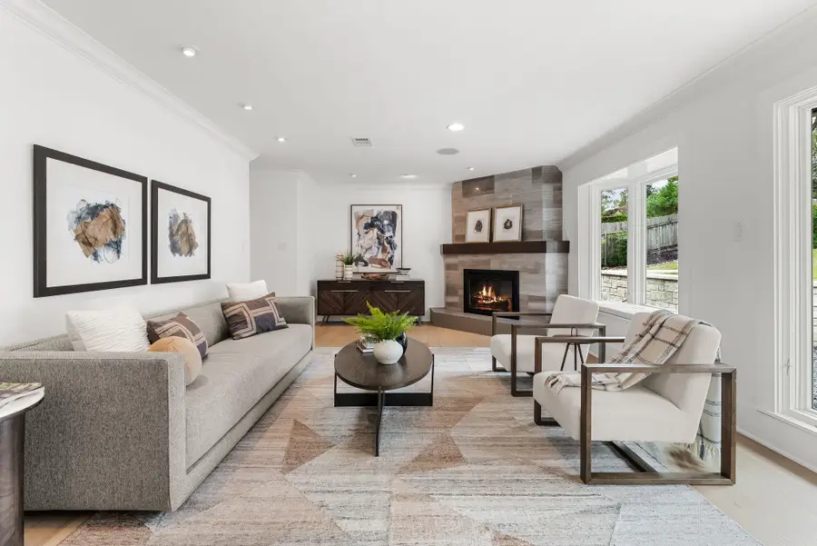 3415 Shinoak Dr, Austin, TX 78731 - Image #2