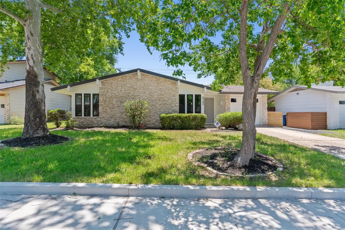 8509 Rockwood Ln, Austin, TX 78757 - #1