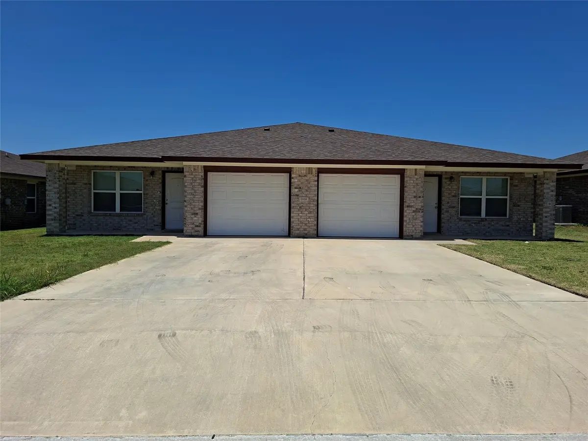 1818 Castroville Trl, Copperas Cove, TX 76522 - #1