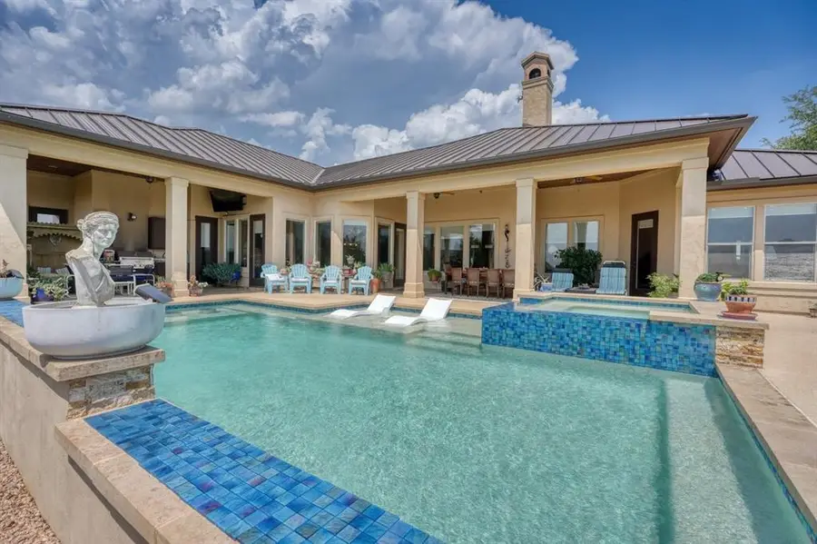 143 Westgate Loop Loop, Horseshoe Bay, TX 78657 - #2