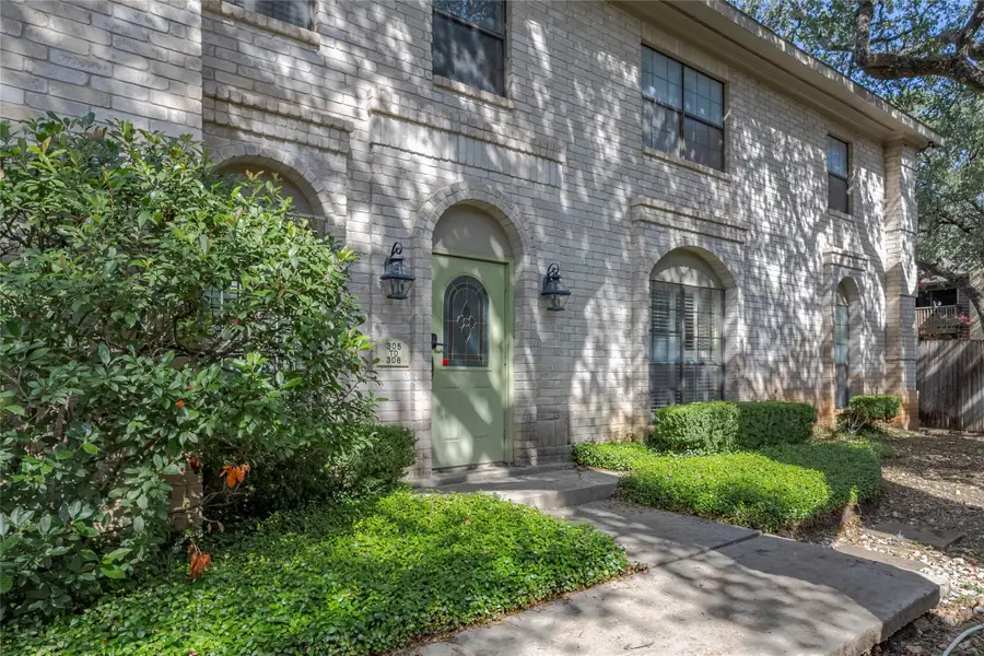 8415 Fredericksburg Rd #306, San Antonio, TX 78229 - #2