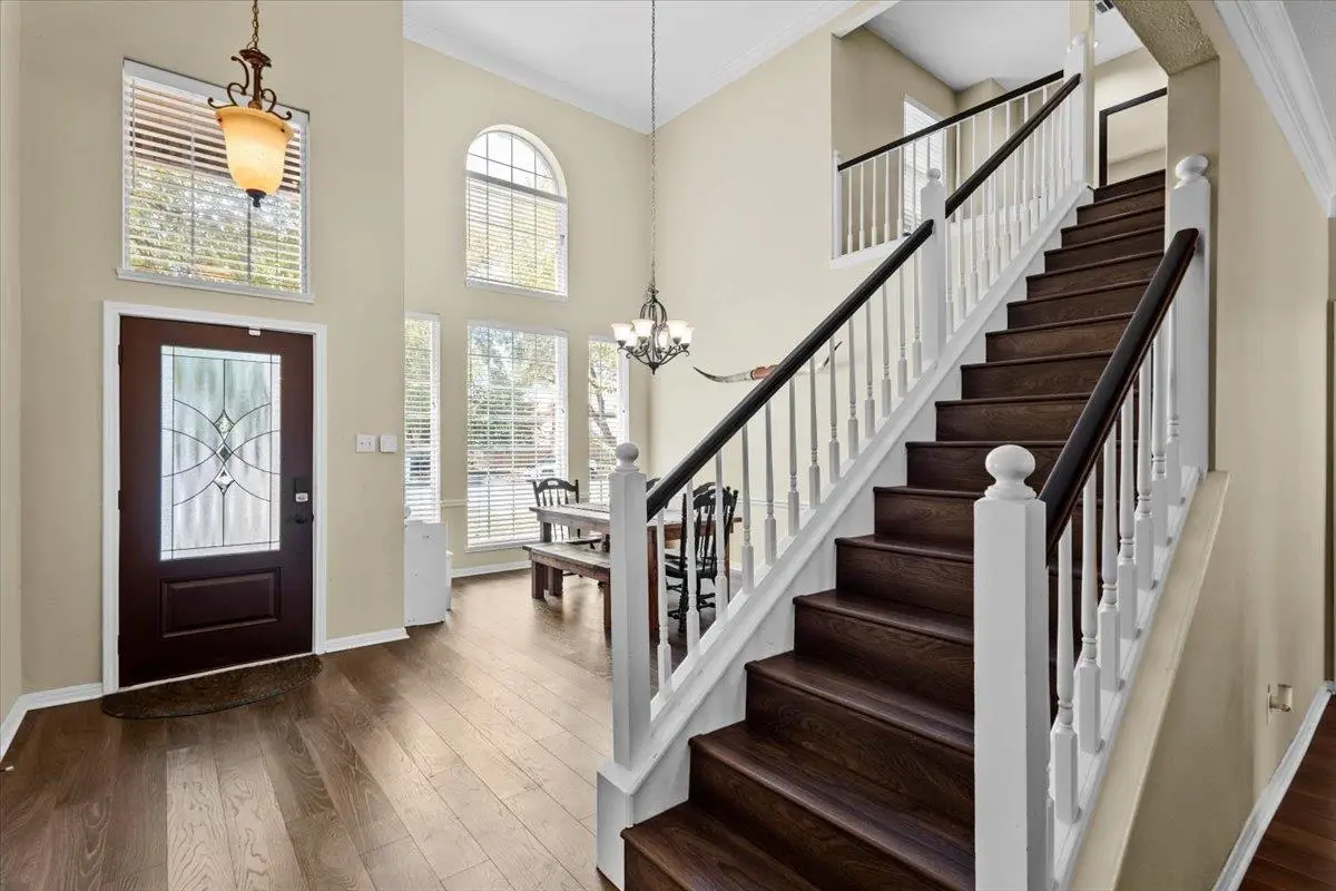 10116 Pinehurst Dr, Austin, TX 78747 - Image #1