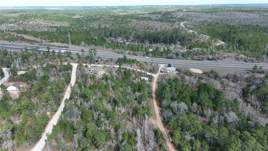 000 Makaha Dr, Bastrop, TX 78602 - Image #2