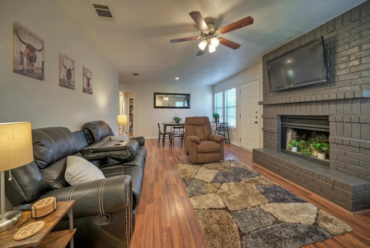 1004/1006 Hyridge St, Round Rock, TX 78664 - #1
