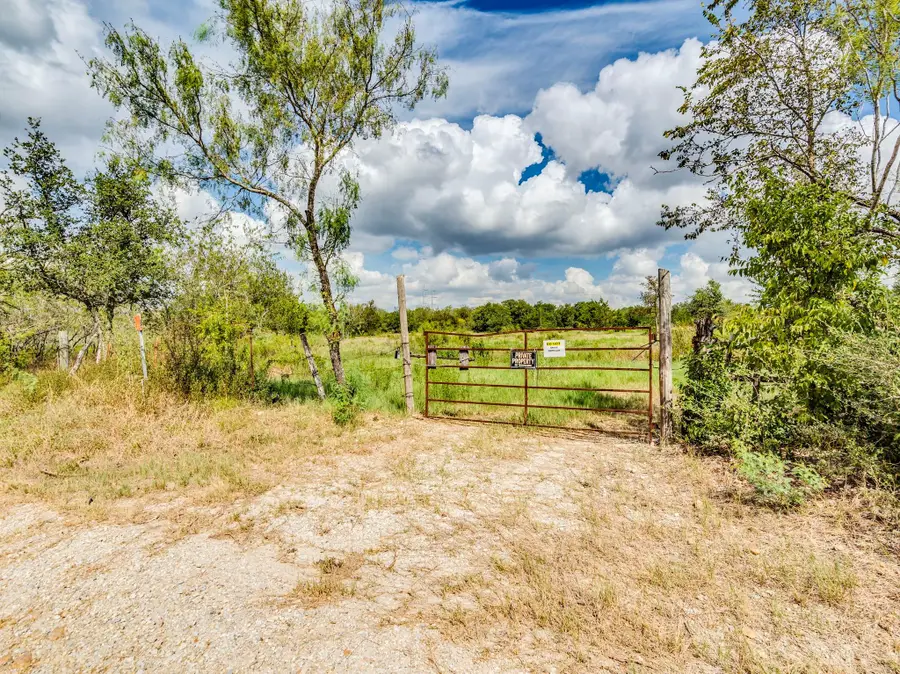 120 Hillcrest Ln, Dale, TX 78616 - #2