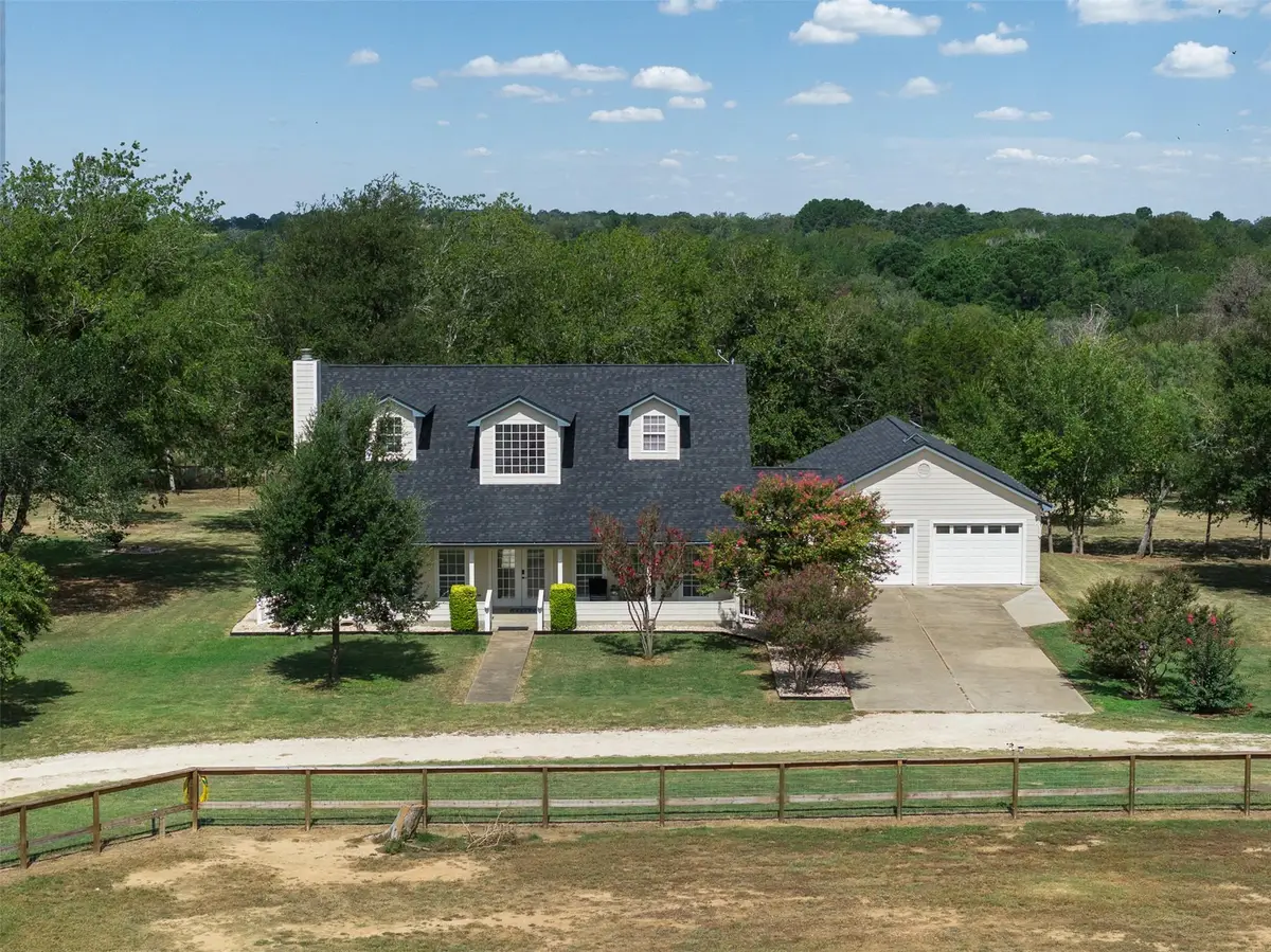 577 Herron Trl, McDade, TX 78650 - #1