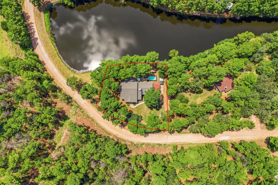 801 Moccasin Trl, La Grange, TX 78945 - #2