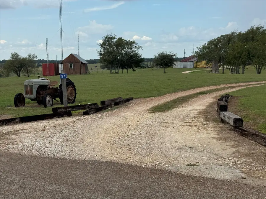 2645 Kallus Rd, La Grange, TX 78945 - #2