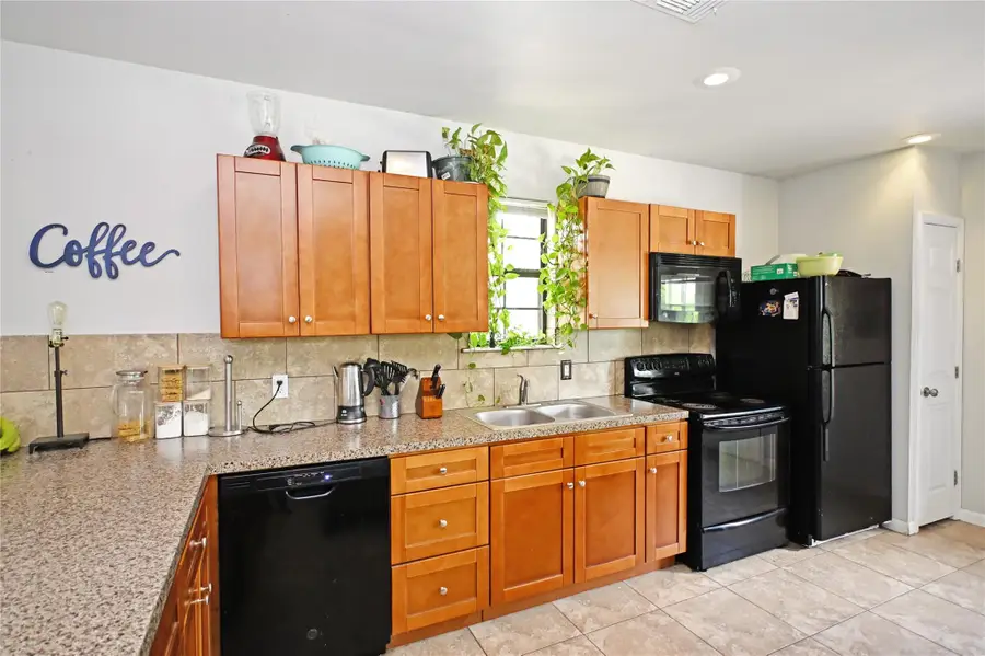 321 High Low Dr Dr, New Braunfels, TX 78132 - #2