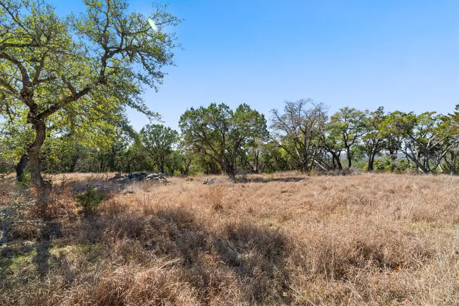 411 Circle Dr, Wimberley, TX 78676 - #2