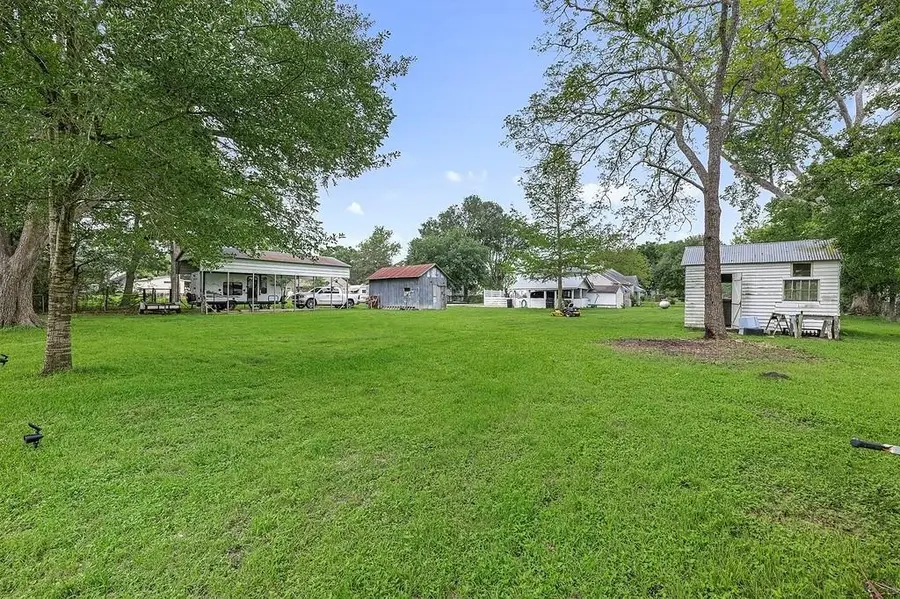 326 Centennial St, Carmine, TX 78932 - #2