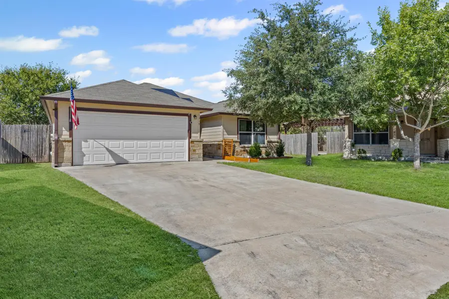 1315 Lantana Ct, Gonzales, TX 78629 - #3