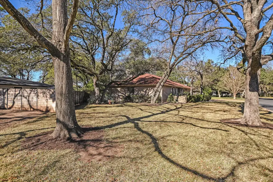8900 Currywood Dr, Austin, TX 78759 - Image #3