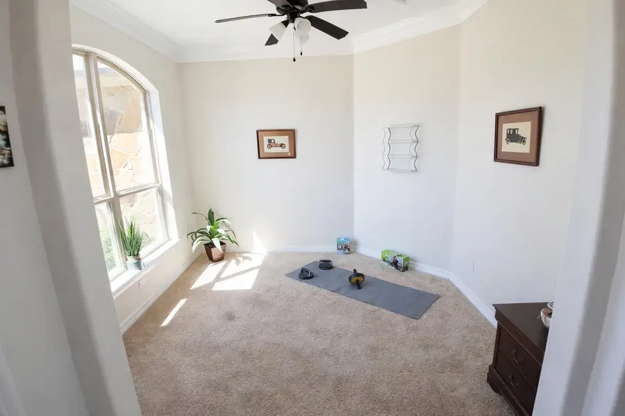 300 Magan Ln, Jarrell, TX 76537 - #3