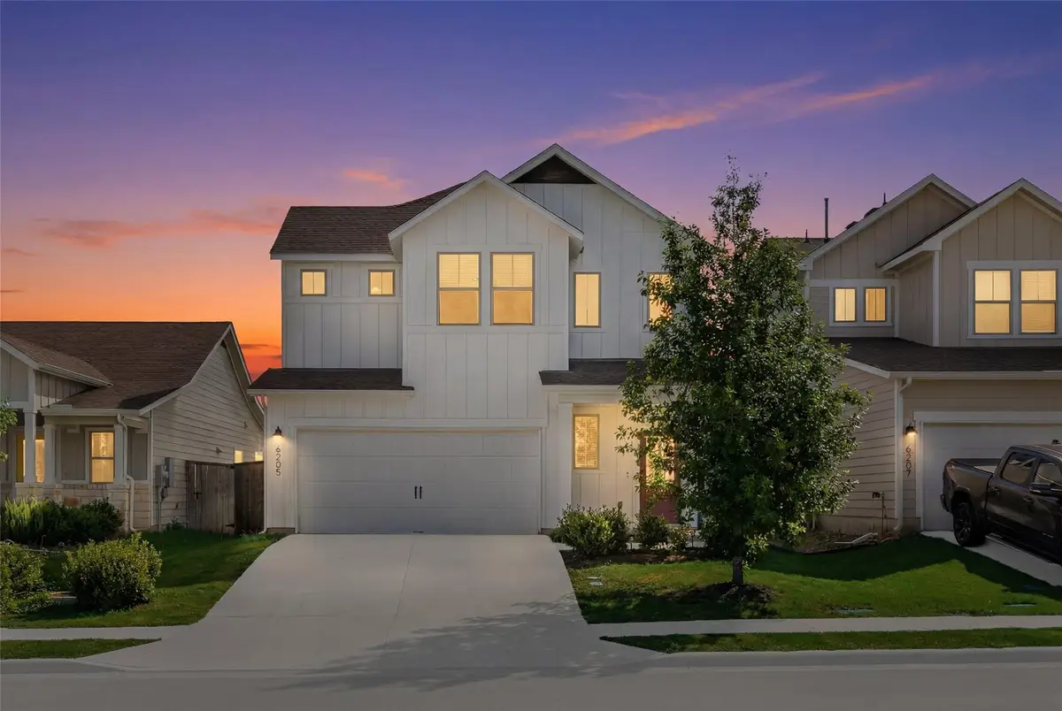 6205 Dumfries Ln, Austin, TX 78744 - #1