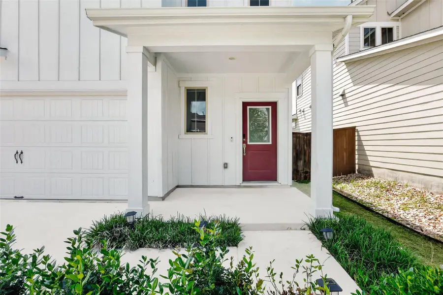 6205 Dumfries Ln, Austin, TX 78744 - #2