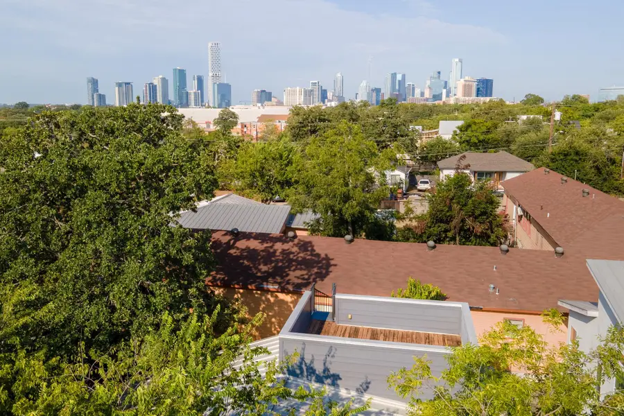 2004 Pennsylvania Ave #A, Austin, TX 78702 - #3