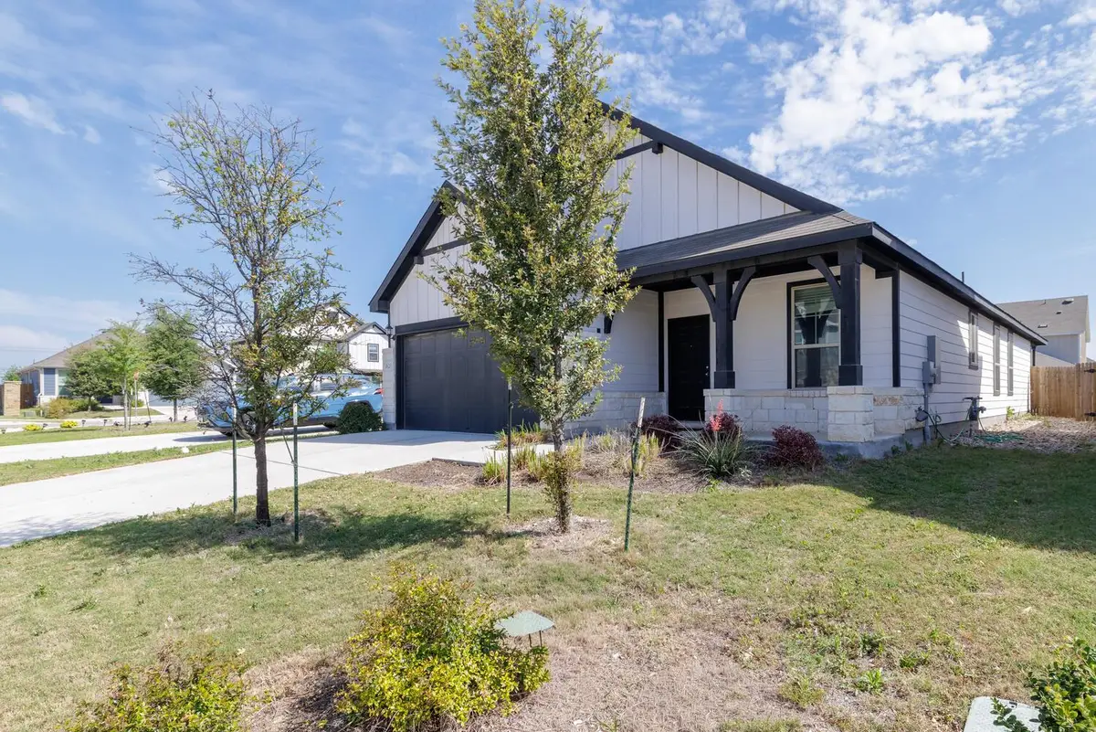 1620 Holly Lake Dr, Leander, TX 78641 - #1